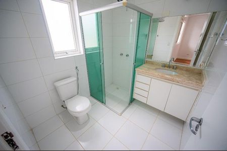 Casa de condomínio à venda com 422m², 4 quartos e 9 vagas Casa de condomínio à venda com 422m², 4 quartos e 9 vagasFoto 16