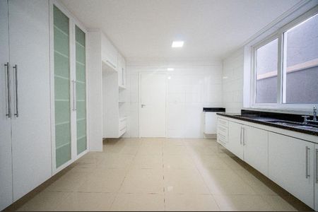 Casa de condomínio à venda com 422m², 4 quartos e 9 vagas Casa de condomínio à venda com 422m², 4 quartos e 9 vagasFoto 67
