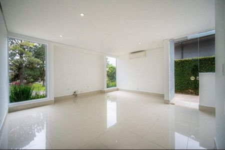 Casa de condomínio à venda com 422m², 4 quartos e 9 vagas Casa de condomínio à venda com 422m², 4 quartos e 9 vagasFoto 41