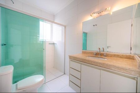 Casa de condomínio à venda com 422m², 4 quartos e 9 vagas Casa de condomínio à venda com 422m², 4 quartos e 9 vagasFoto 31