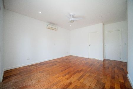 Foto 23 de casa de condomínio à venda com 4 quartos, 422m² em Residencial Morada dos Lagos, Barueri