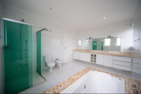 Casa de condomínio à venda com 422m², 4 quartos e 9 vagas Casa de condomínio à venda com 422m², 4 quartos e 9 vagasFoto 03