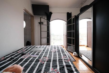 Casa à venda com 138m², 2 quartos e 1 vagaSuíte
