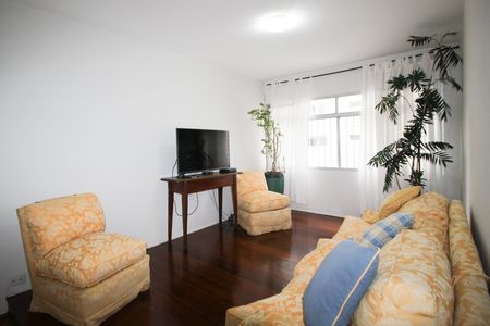 Apartamento para alugar com 81m², 2 quartos e 1 vaga Apartamento para alugar com 81m², 2 quartos e 1 vagaSala