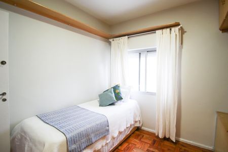 Apartamento para alugar com 81m², 2 quartos e 1 vaga Apartamento para alugar com 81m², 2 quartos e 1 vagaQuarto
