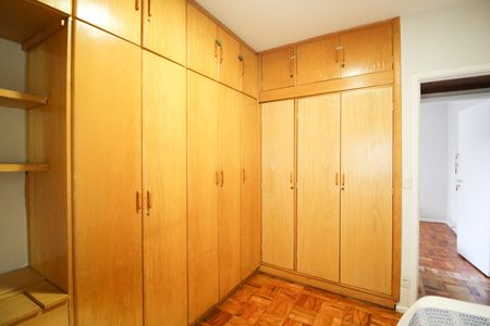 Apartamento para alugar com 81m², 2 quartos e 1 vaga Apartamento para alugar com 81m², 2 quartos e 1 vagaQuarto