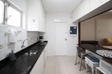 Apartamento para alugar com 81m², 2 quartos e 1 vaga Apartamento para alugar com 81m², 2 quartos e 1 vagaCozinha