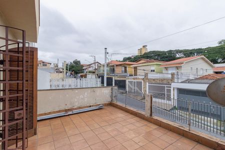 Casa para alugar com 150m², 4 quartos e 1 vaga Casa para alugar com 150m², 4 quartos e 1 vagaVaranda Quarto 1