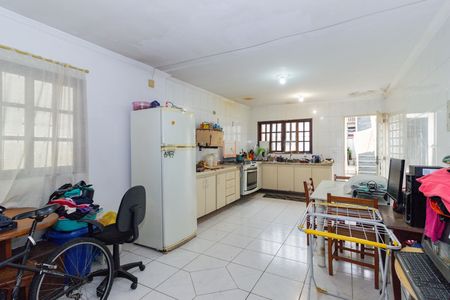 Casa para alugar com 150m², 4 quartos e 1 vaga Casa para alugar com 150m², 4 quartos e 1 vagaCozinha