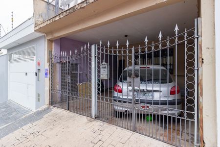 Casa para alugar com 150m², 4 quartos e 1 vaga Casa para alugar com 150m², 4 quartos e 1 vagaFachada