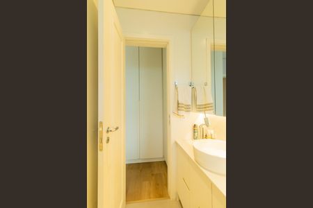 Apartamento para alugar com 98m², 3 quartos e 2 vagas Apartamento para alugar com 98m², 3 quartos e 2 vagasBanheiro da Suíte