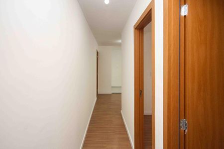 Corredor de apartamento para alugar com 2 quartos, 43m² em Cidade São Mateus, São Paulo
