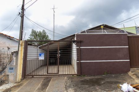 Casa para alugar com 45m², 1 quarto e 1 vaga Casa para alugar com 45m², 1 quarto e 1 vagaFachada