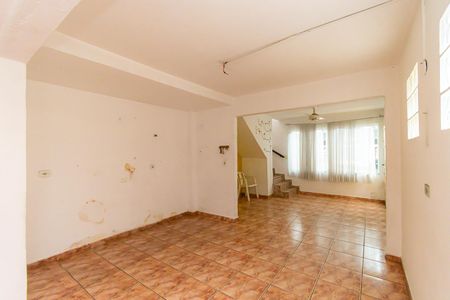 Casa à venda com 120m², 4 quartos e 2 vagas Casa à venda com 120m², 4 quartos e 2 vagasSala