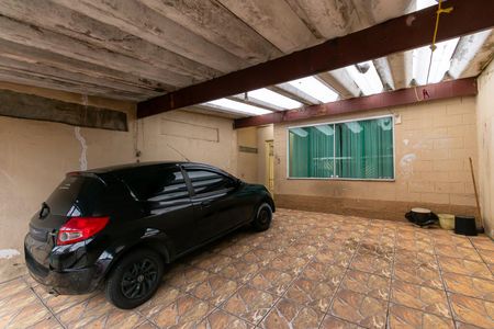 Casa à venda com 120m², 4 quartos e 2 vagas Casa à venda com 120m², 4 quartos e 2 vagasGaragem