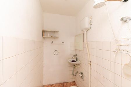 Casa à venda com 120m², 4 quartos e 2 vagas Casa à venda com 120m², 4 quartos e 2 vagasBanheiro 2