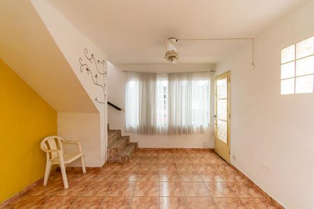 Sala de casa à venda com 4 quartos, 120m² em Conjunto Residencial Sitio Oratorio, São Paulo