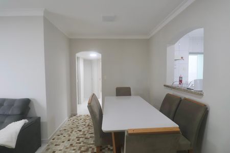 Sala de apartamento para alugar com 3 quartos, 89m² em Jardim Las Palmas, Guarujá