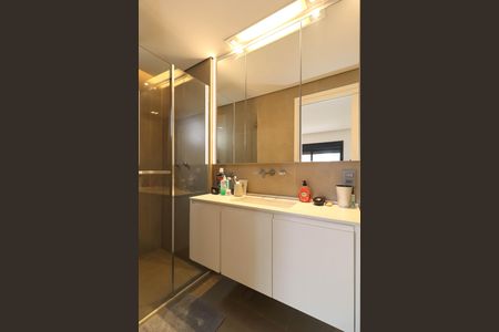 Apartamento para alugar com 72m², 1 quarto e 1 vaga Apartamento para alugar com 72m², 1 quarto e 1 vagaBanheiro da Suíte