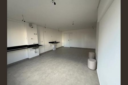 Apartamento à venda com 63m², 2 quartos e 1 vaga Apartamento à venda com 63m², 2 quartos e 1 vagaSala com piso de porcelanato, bancadas de granito e iluminação adequada.