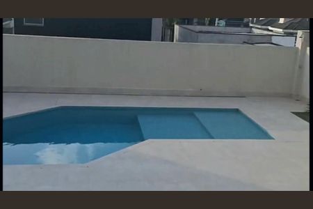 Casa de condomínio à venda com 334m², 2 quartos e 4 vagasÁrea de Externa Piscina