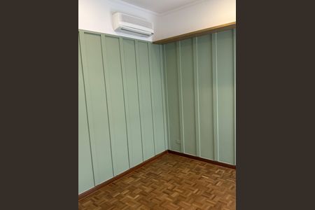 Casa de condomínio à venda com 334m², 2 quartos e 4 vagasSuite 3