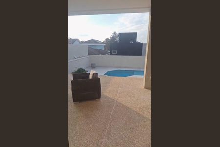 Casa de condomínio à venda com 334m², 2 quartos e 4 vagasÁrea de Externa Piscina