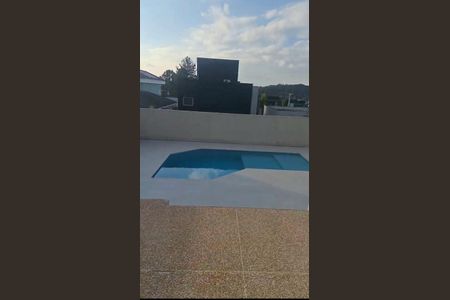 Casa de condomínio à venda com 334m², 2 quartos e 4 vagasÁrea de Externa Piscina