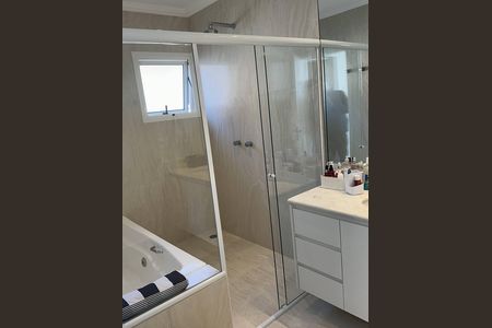 Casa de condomínio à venda com 334m², 2 quartos e 4 vagasBanheiro Suite principal