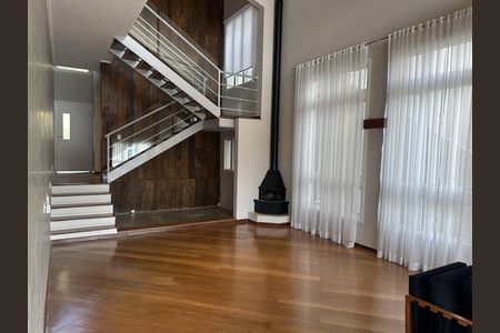 Casa de condomínio à venda com 334m², 2 quartos e 4 vagasSala Estar