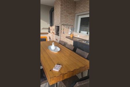 Casa de condomínio à venda com 334m², 2 quartos e 4 vagasÁrea de Externa