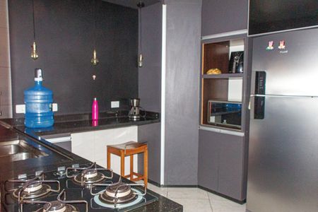 Casa de condomínio à venda com 134m², 2 quartos e 2 vagasCozinha