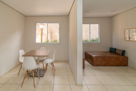 Apartamento à venda com 38m², 2 quartos e sem vagaÁrea comum - Salão de festas