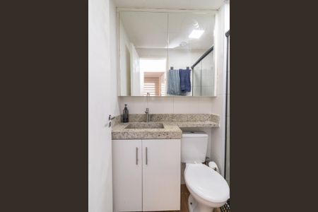 Apartamento à venda com 38m², 2 quartos e sem vaga Apartamento à venda com 38m², 2 quartos e sem vagaBanheiro