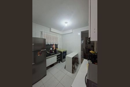 Cozinha de apartamento à venda com 2 quartos, 44m² em Vila Scarpelli, Santo André