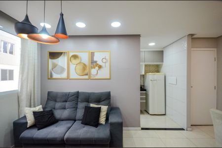 Sala de apartamento para alugar com 2 quartos, 42m² em Vila Jaraguá, São Paulo