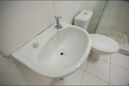 Apartamento para alugar com 42m², 2 quartos e sem vaga Apartamento para alugar com 42m², 2 quartos e sem vagaBanheiro