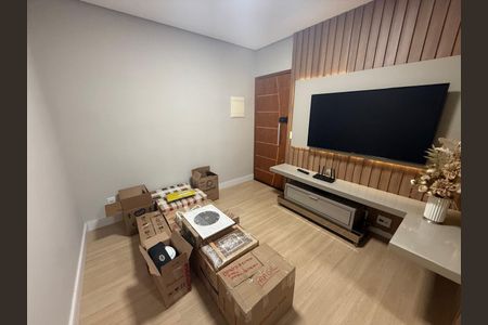 Sala de apartamento para alugar com 2 quartos, 65m² em Jardim Patricia, Uberlândia