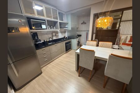 Cozinha de apartamento para alugar com 2 quartos, 65m² em Jardim Patricia, Uberlândia