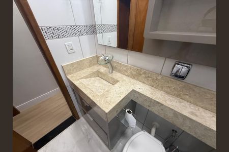 Apartamento para alugar com 65m², 2 quartos e 1 vaga Apartamento para alugar com 65m², 2 quartos e 1 vagaBanheiro
