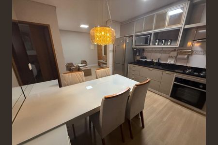 Apartamento para alugar com 65m², 2 quartos e 1 vaga Apartamento para alugar com 65m², 2 quartos e 1 vagaCozinha