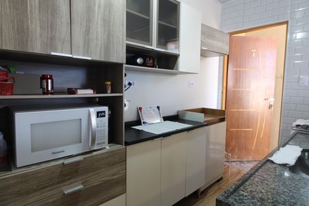 Casa para alugar com 161m², 4 quartos e 2 vagasCozinha casa 2