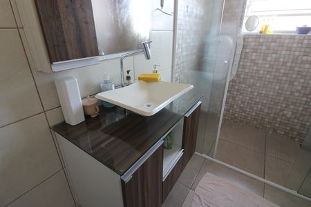 Casa para alugar com 161m², 4 quartos e 2 vagasBanheiro Social casa 1