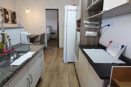 Casa para alugar com 161m², 4 quartos e 2 vagasCozinha casa 2