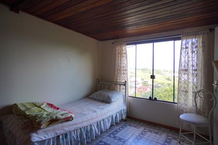 Casa à venda com 270m², 5 quartos e 2 vagas Casa à venda com 270m², 5 quartos e 2 vagasQuarto 2