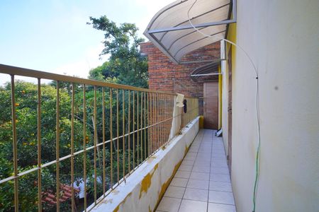 Casa à venda com 270m², 5 quartos e 2 vagas Casa à venda com 270m², 5 quartos e 2 vagasVaranda