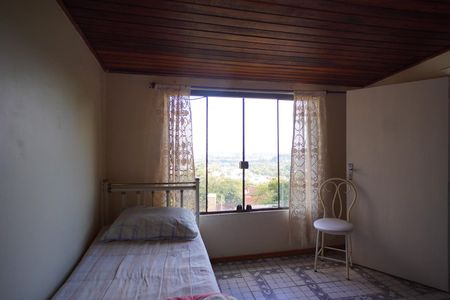 Casa à venda com 270m², 5 quartos e 2 vagas Casa à venda com 270m², 5 quartos e 2 vagasQuarto 2