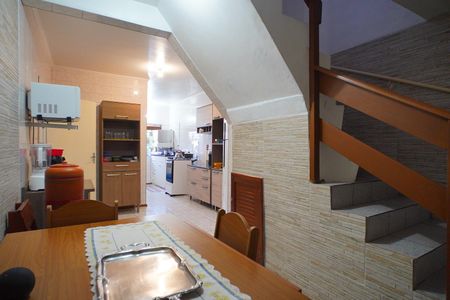 Casa à venda com 270m², 5 quartos e 2 vagas Casa à venda com 270m², 5 quartos e 2 vagasCozinha