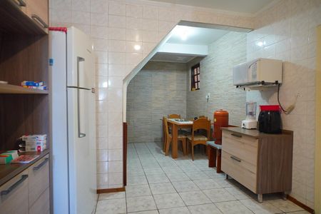 Casa à venda com 270m², 5 quartos e 2 vagas Casa à venda com 270m², 5 quartos e 2 vagasCozinha
