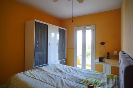 Casa à venda com 270m², 5 quartos e 2 vagas Casa à venda com 270m², 5 quartos e 2 vagasQuarto 2